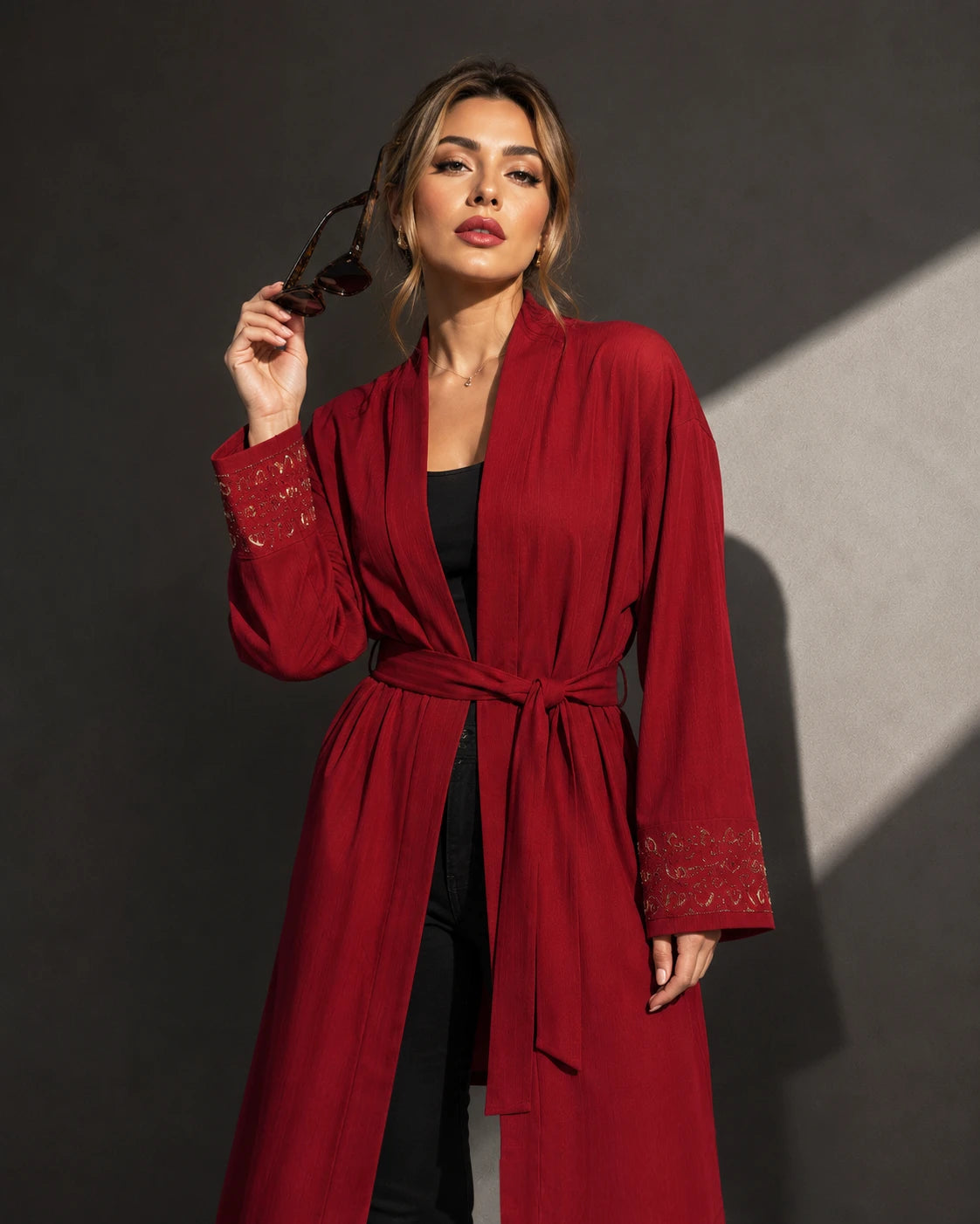 كيمونو نسائي بحزام وتطريز على الأكمام ❤️