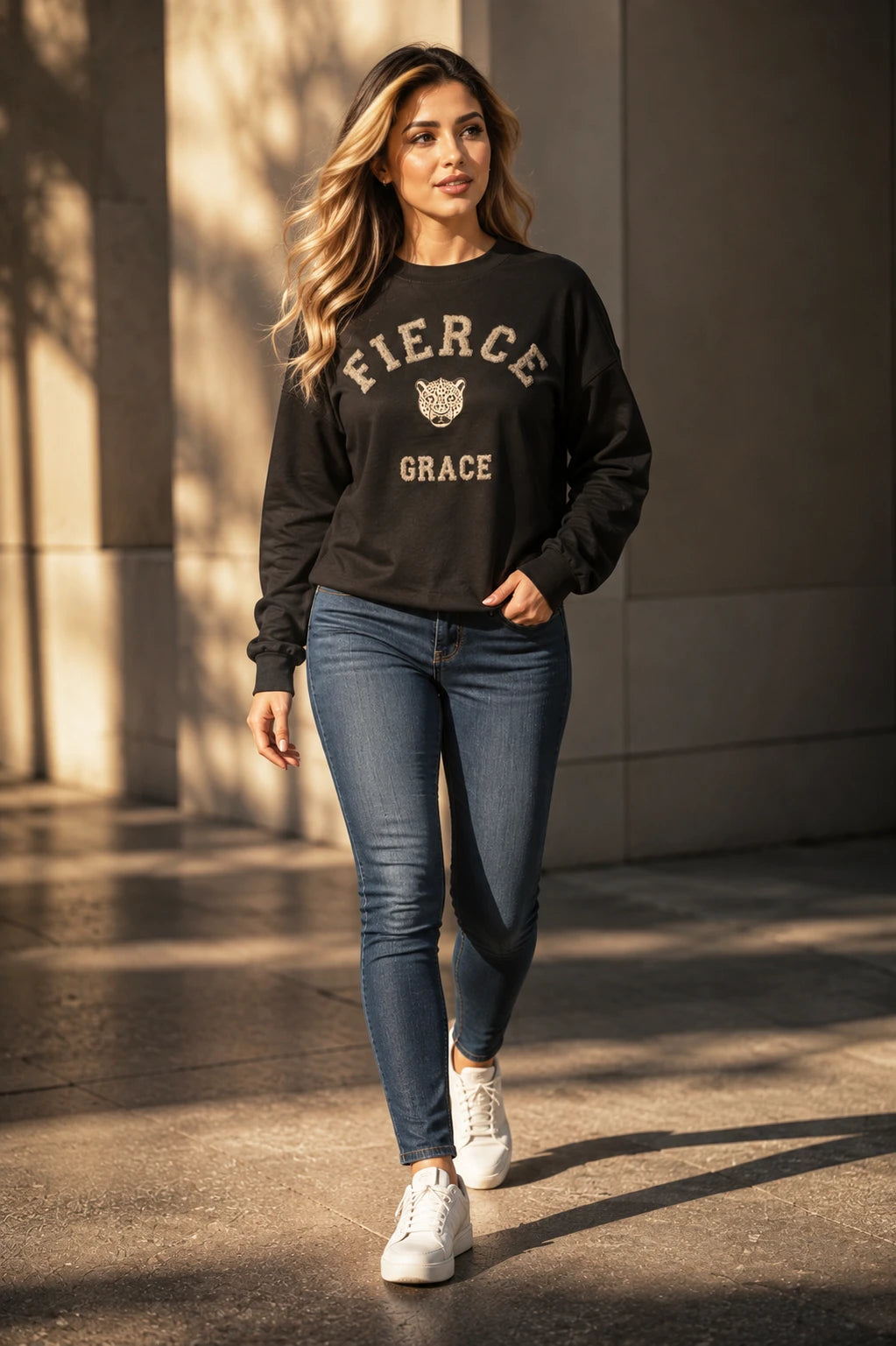 سويت شيرت Grace قصير 🐆