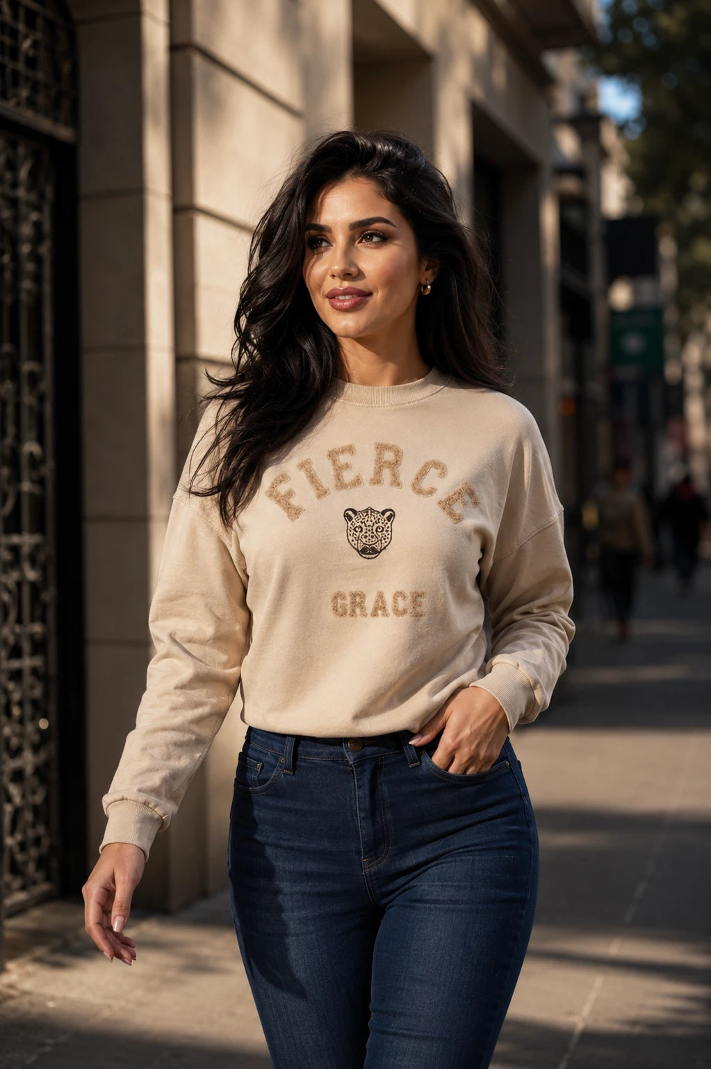 سويت شيرت Grace قصير 🐆
